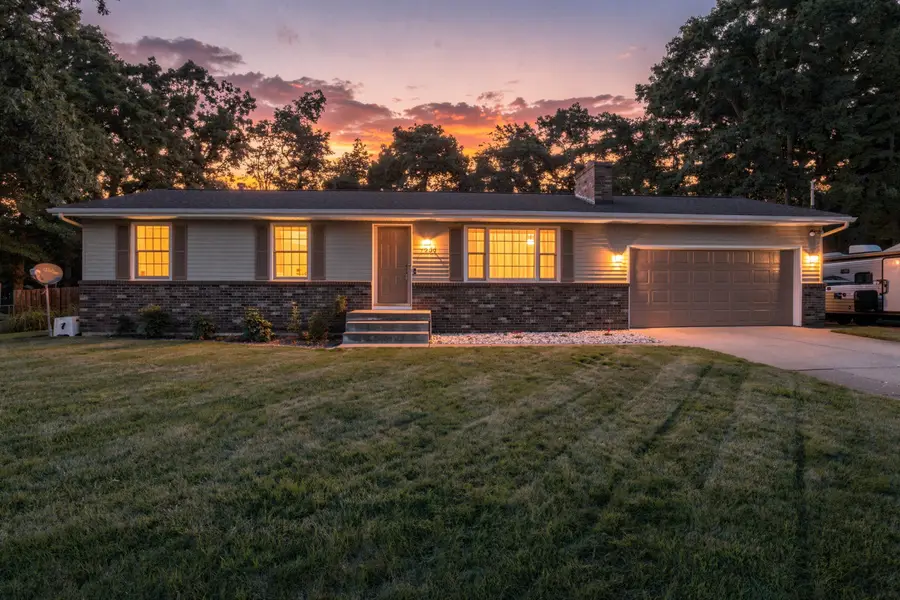 1658 Woodside Road, Norton Shores, MI 49441 - #2