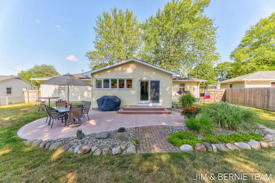 7026 Southwood Drive, Jenison, MI 49428 - #3
