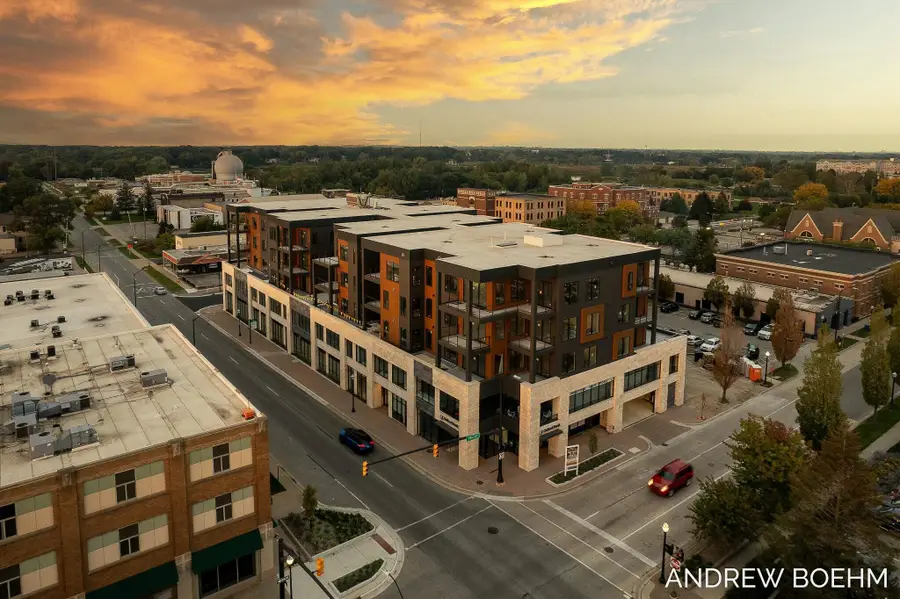 159 S River Avenue Unit: 403, Holland, MI 49423 - #2