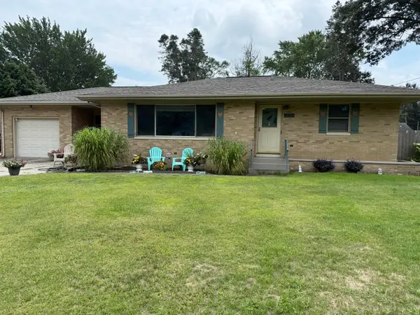 925 Wendover Boulevard, NortonShores, MI 49441