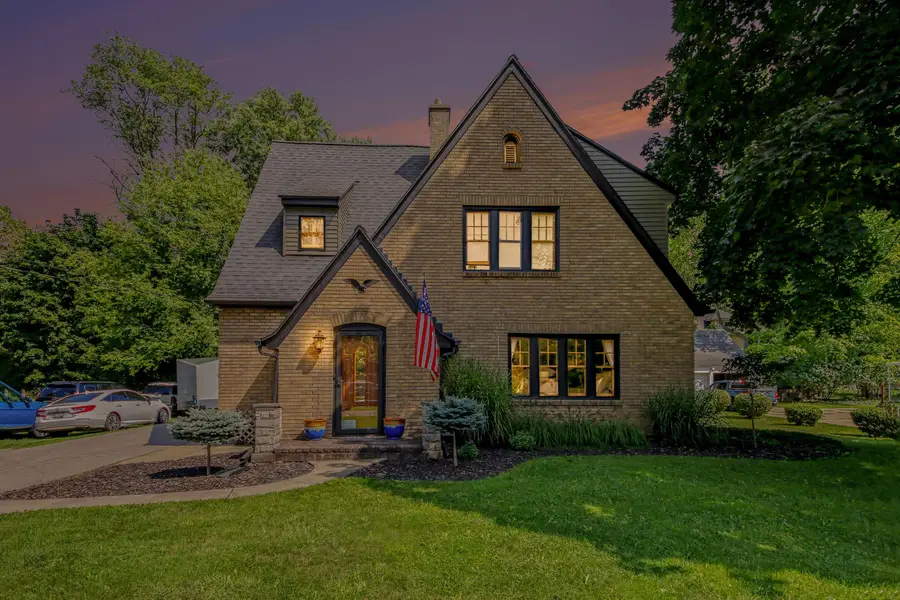1214 Oakleigh Avenue NW, Grand Rapids, MI 49504 - #2