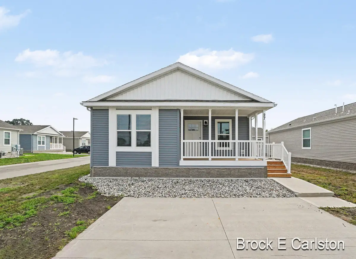 1283 E Ellis Road Unit: 27, Norton Shores, MI 49441 - #1
