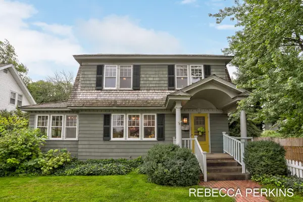 22 Cherry Street, Holland, MI 49423