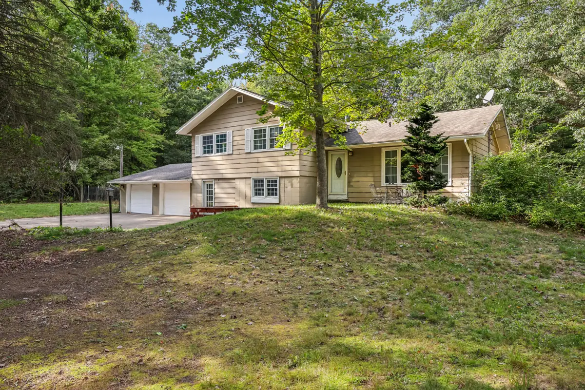 3100 W Giles Road, Muskegon, MI 49445 - #1