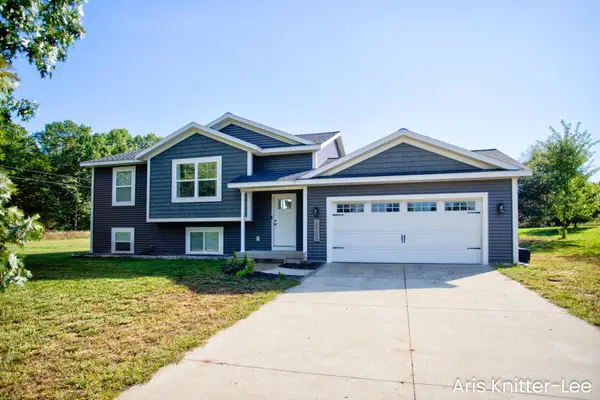 2183 Walking Horse Lane, Allegan, MI 49010