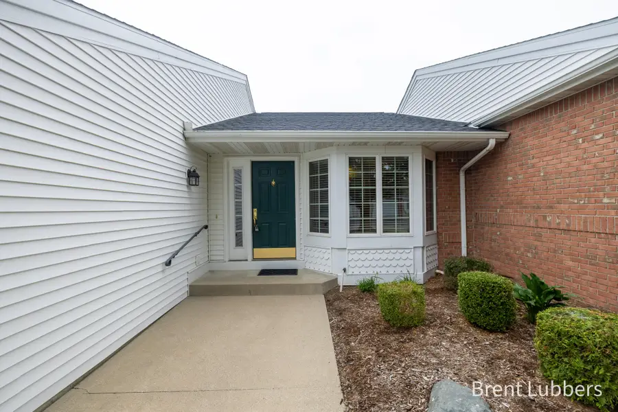 10283 Castlecourt Unit: 7, Zeeland, MI 49464 - #3