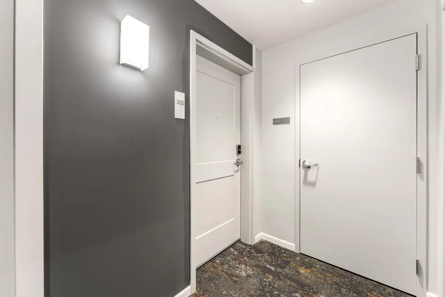 110 W Savidge Street Unit: 206, Spring Lake, MI 49456 - #3