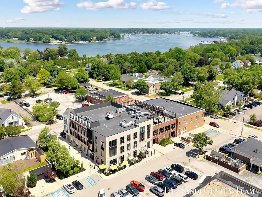 110 W Savidge Street Unit: 305, Spring Lake, MI 49456 - #3