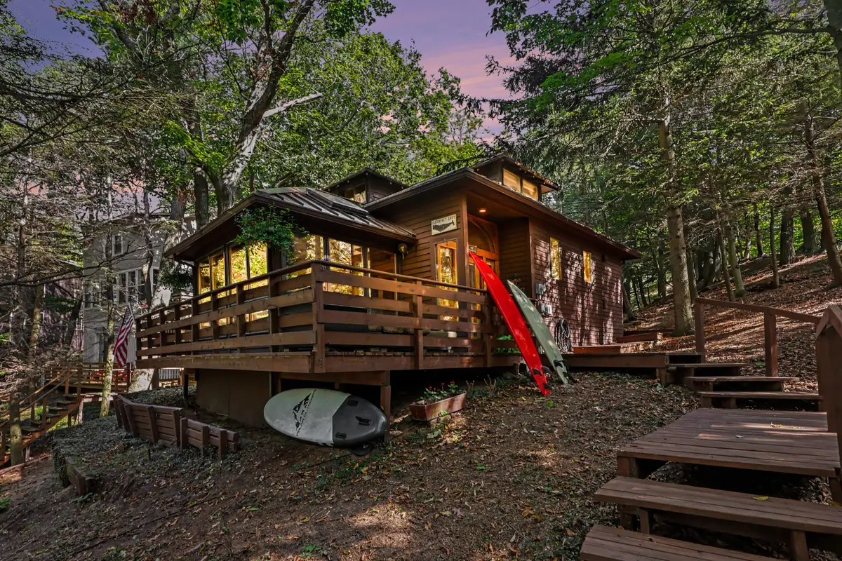 20 Crescent Hill, Grand Haven, MI 49417 - #1