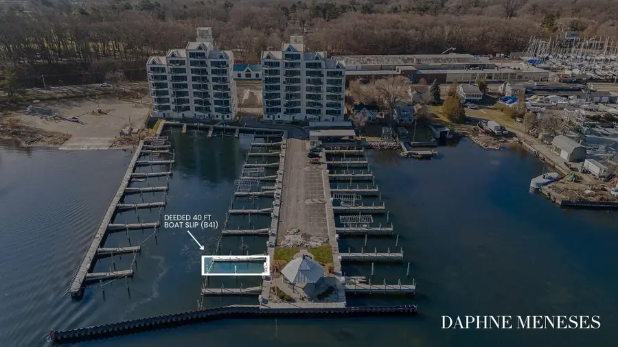 2964 Lakeshore Drive Unit: #E403, Muskegon, MI 49441 - #2