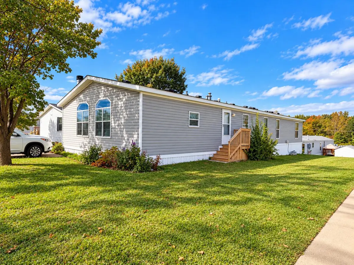 4314 Kingston Lane, Jackson, MI 49201 - #1