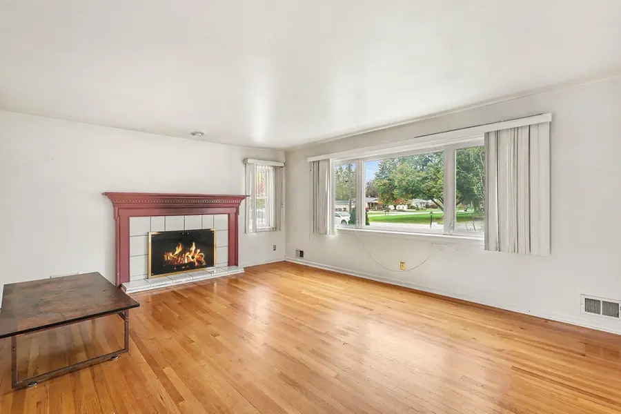 840 Glenwood Street, Jenison, MI 49428 - #3