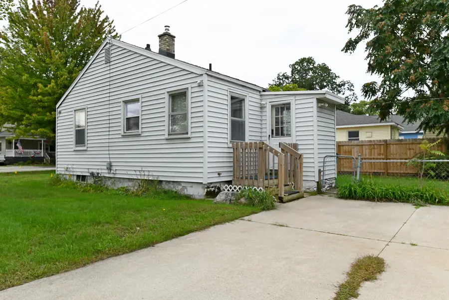 1549 Pennoyer Avenue, Grand Haven, MI 49417 - #3