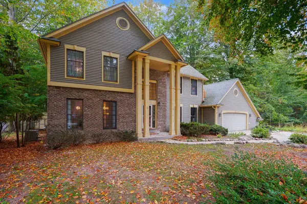 945 W Wellington Court, Muskegon, MI 49441