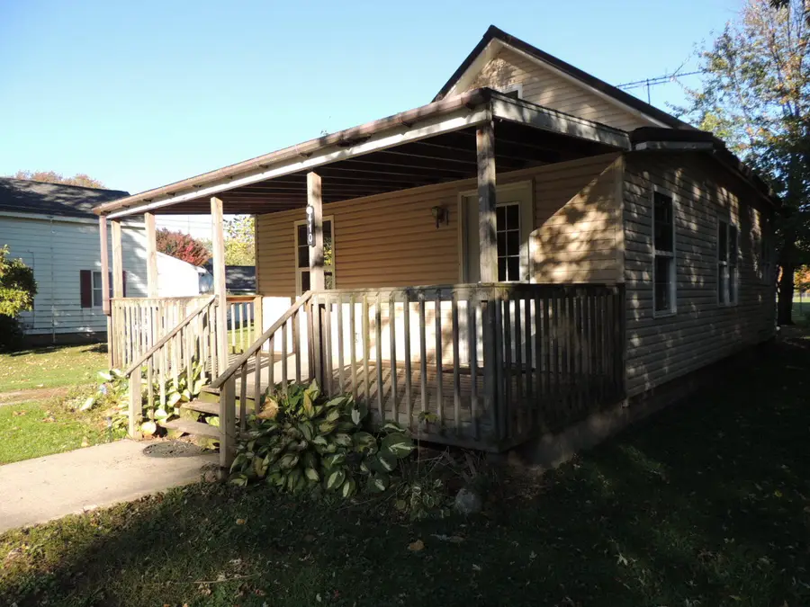 410 N Maple Street, Fennville, MI 49408 - #3