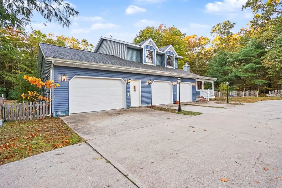 4251 W Giles Road, Muskegon, MI 49445 - #3