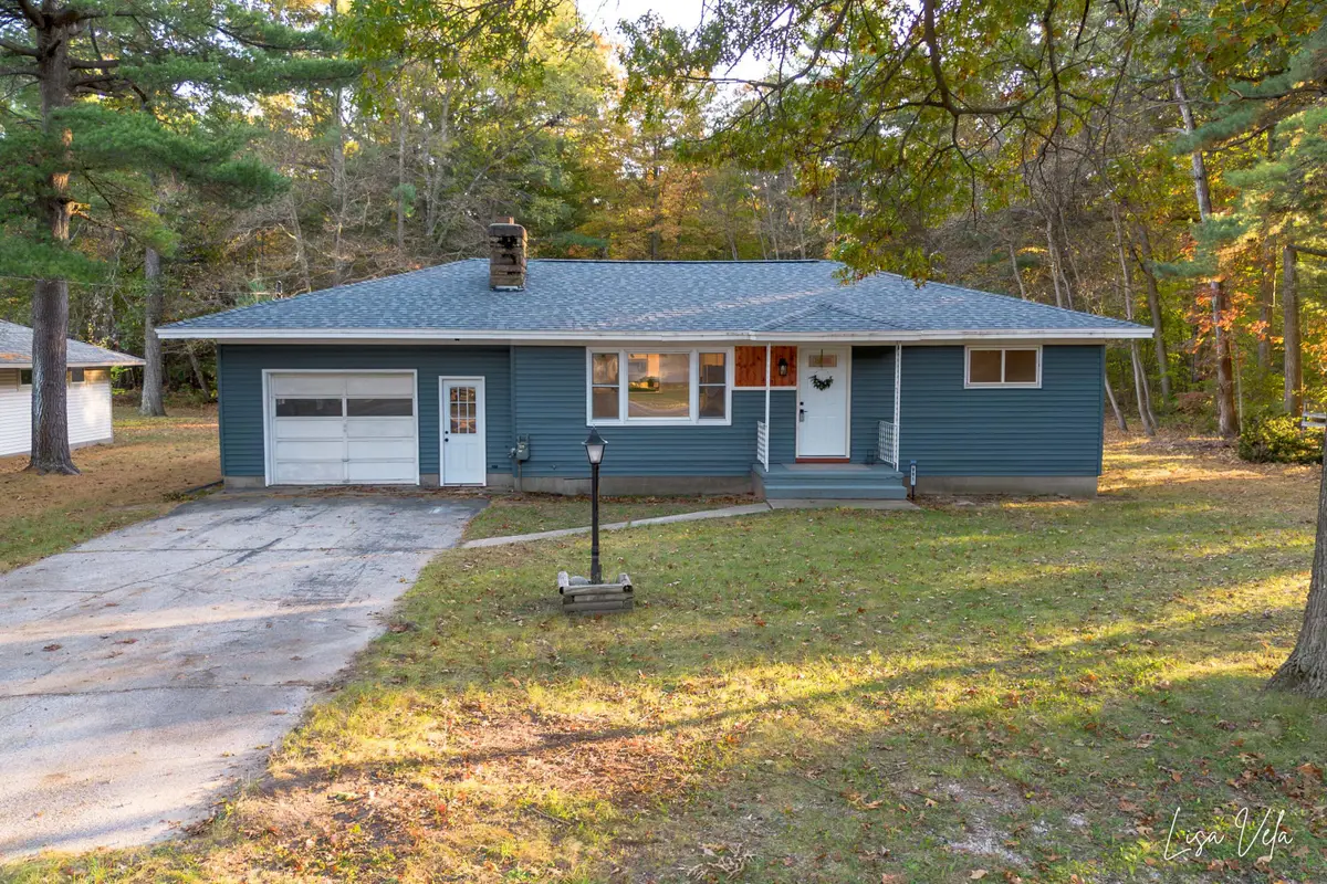 991 Victor Avenue, Muskegon, MI 49445 - #1