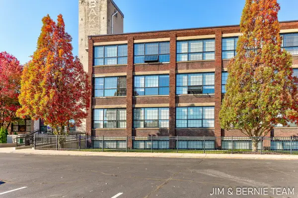 533 Columbia Avenue Unit: 260, Holland, MI 49423