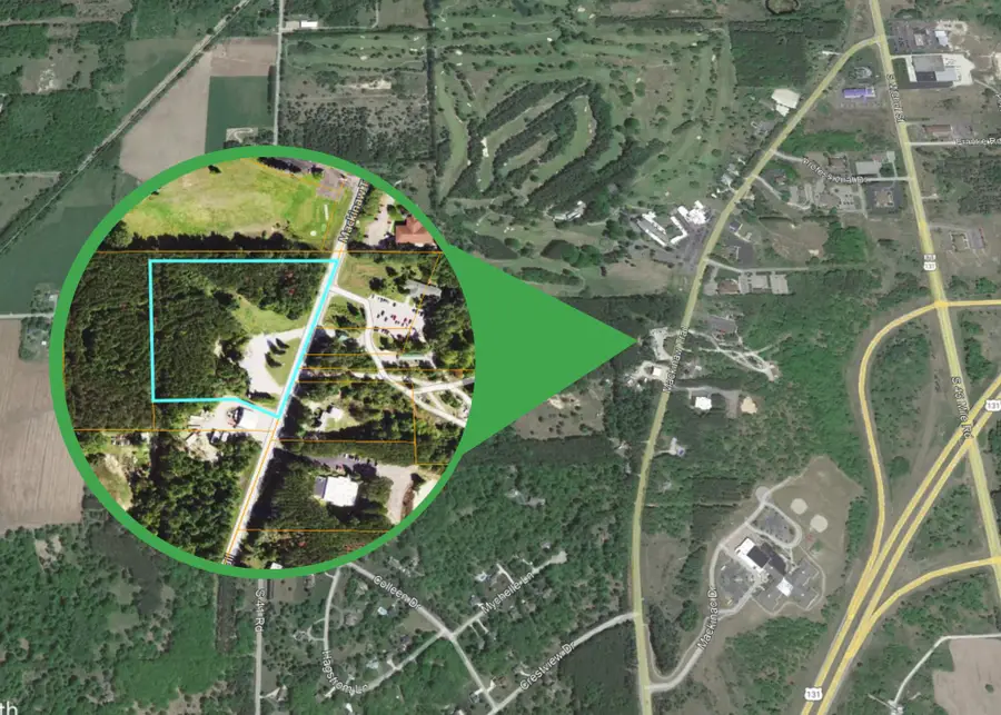 8072 S Mackinaw Trail, Cadillac, MI 49601 - Image #2