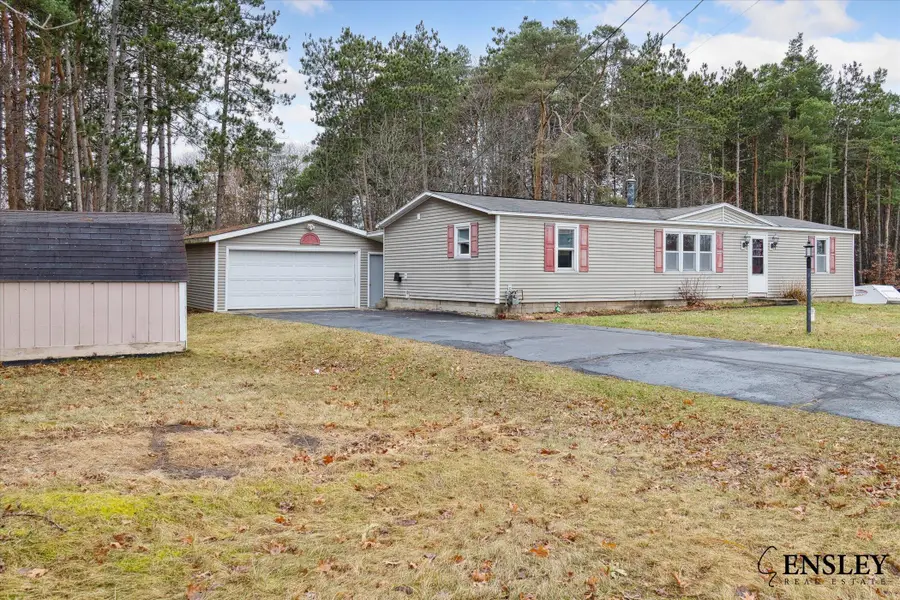 8901 W Suwanee Trail, Winfield, MI 49329 - Image #2