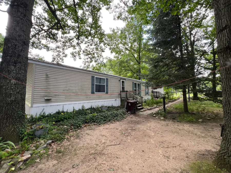 11670 Thrush Drive, Lakeview, MI 48850 - Image #3