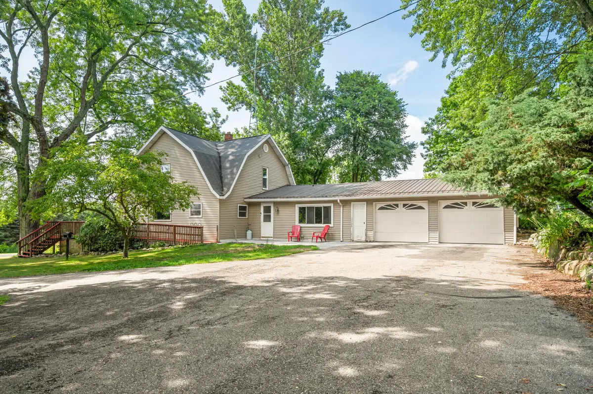 6618 N Cypress Avenue, Norwich, MI 49307 - Image #1