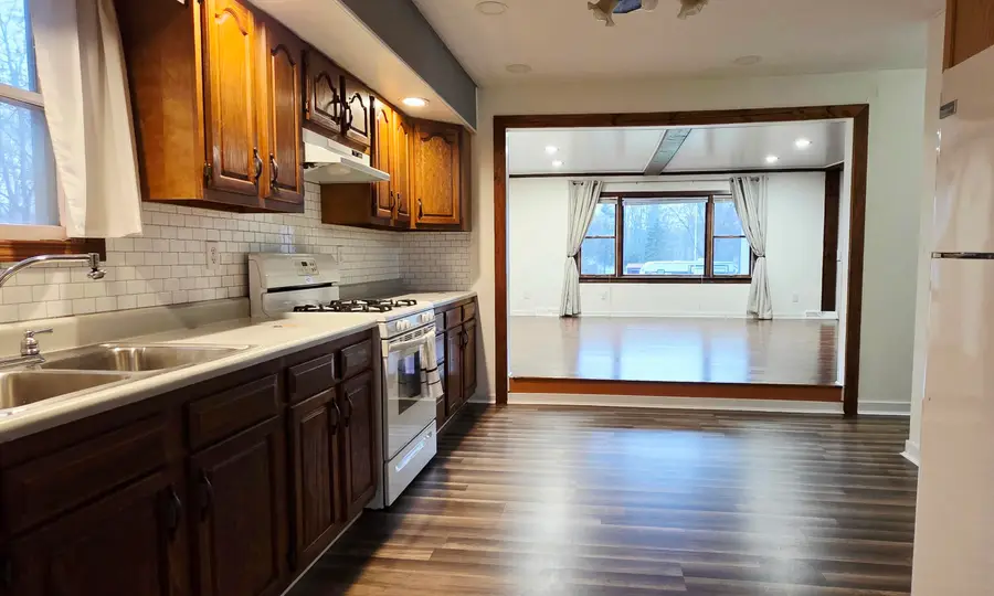 2617 Dale Drive, Belvidere, MI 48886 - Image #3