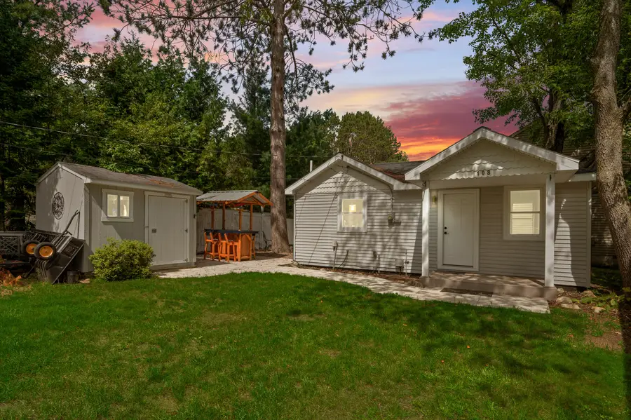 108 Henderson Place, Cadillac, MI 49601 - #3