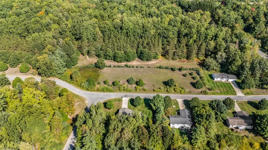 Unit 2 University Club Dr, Big Rapids Charter Township, MI 49307 - Image #2