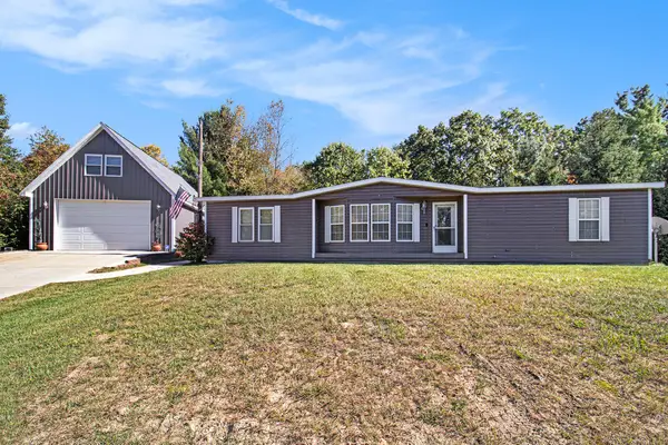 1282 S Locust Avenue, WhiteCloud, MI 49349