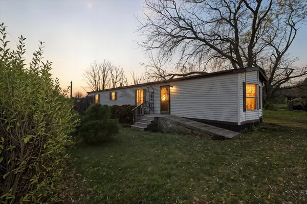 308 Water Street, Paris, MI 49338