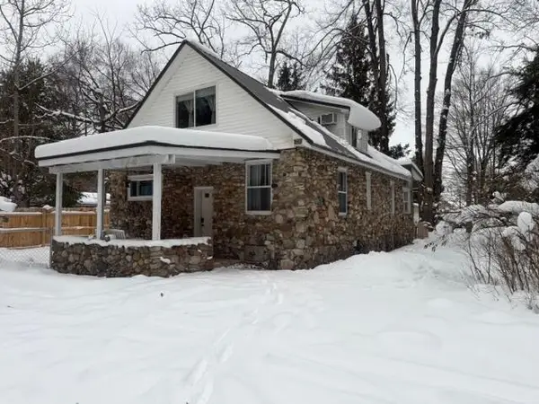 2053 W Parklane, WhiteCloud, MI 49349