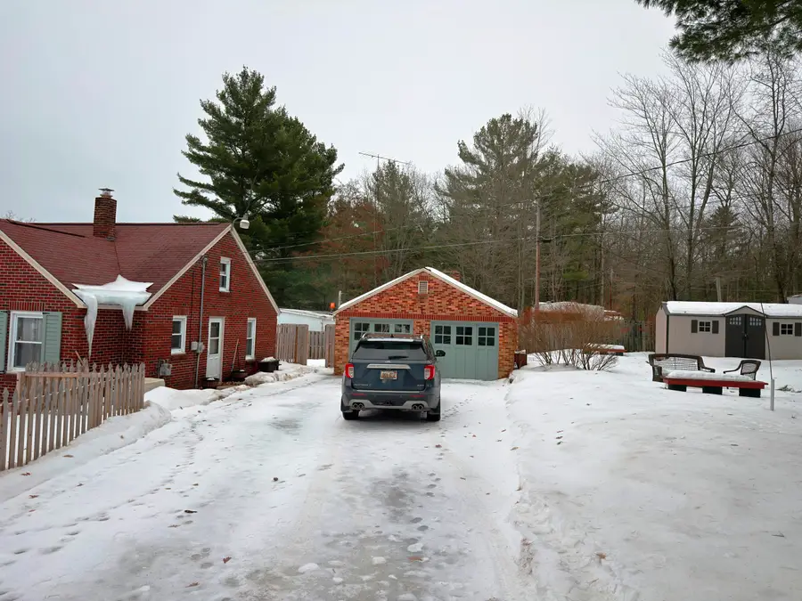 105 Marvin Road, Roscommon, MI 48653 - Image #2