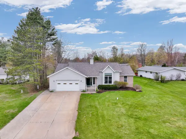 4327 Benson Road, Cadillac, MI 49601