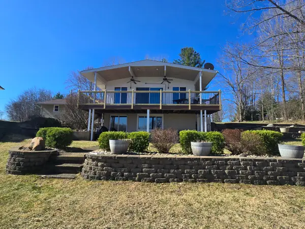 7788 W Royal Road, CanadianLakes, MI 49346