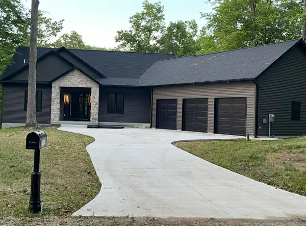 8670 N Island Drive Unit: Lot 32 and 33, CanadianLakes, MI 49346