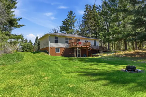 7492 E Townline Lake Road, Harrison, MI 48625