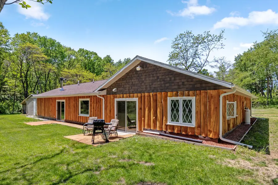 2538 S Van Wagoner Avenue, Hesperia, MI 49421 - #2