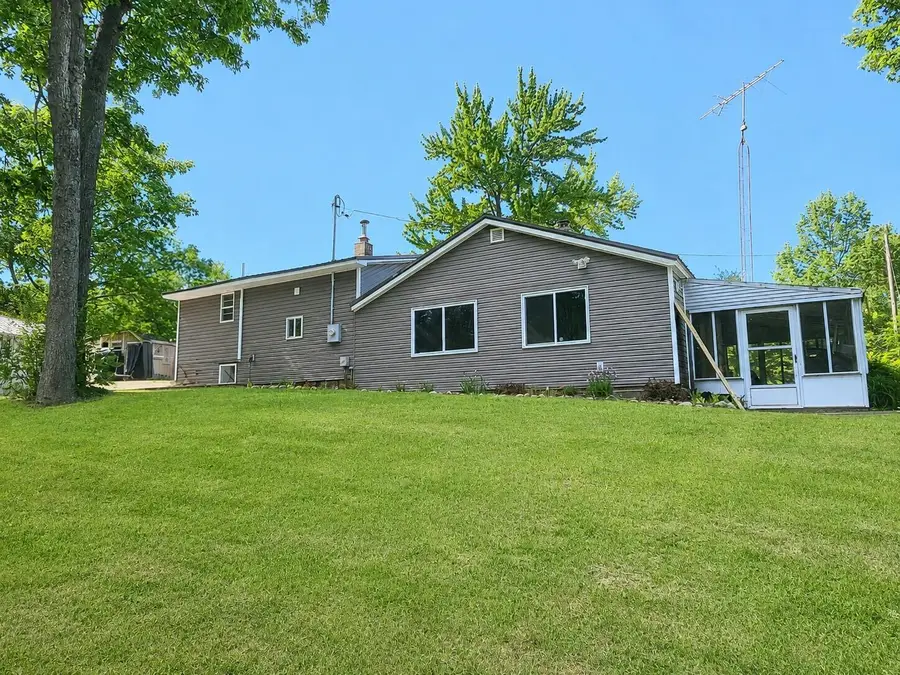 3119 W Maple Grove Road, Farwell, MI 48622 - #3