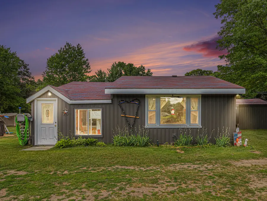 19030 W Almy Road, Reynolds, MI 49329 - #3