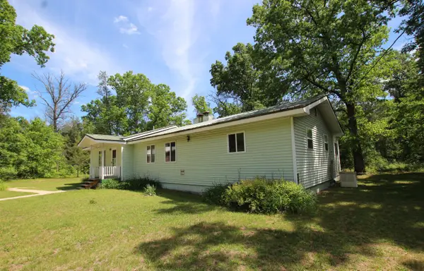 2259 E 40th Street, Idlewild, MI 49642