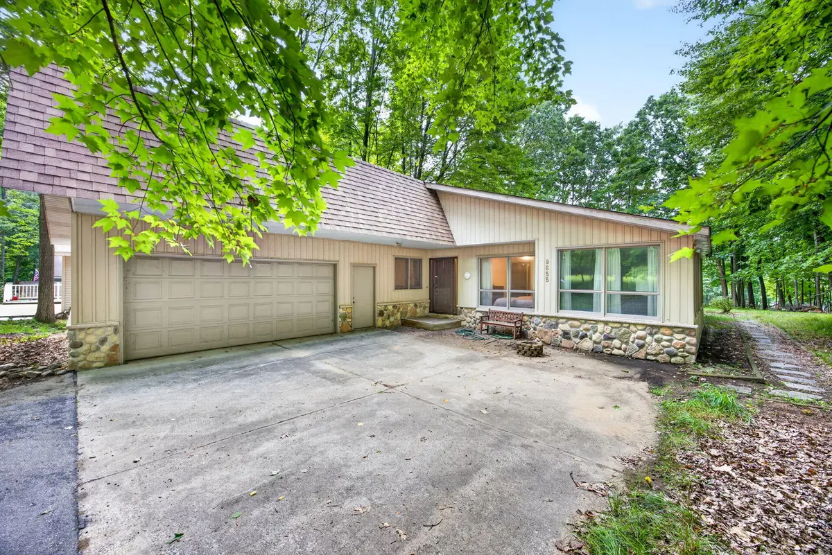 9855 Golf Port Drive N, Canadian Lakes, MI 49346 - #1