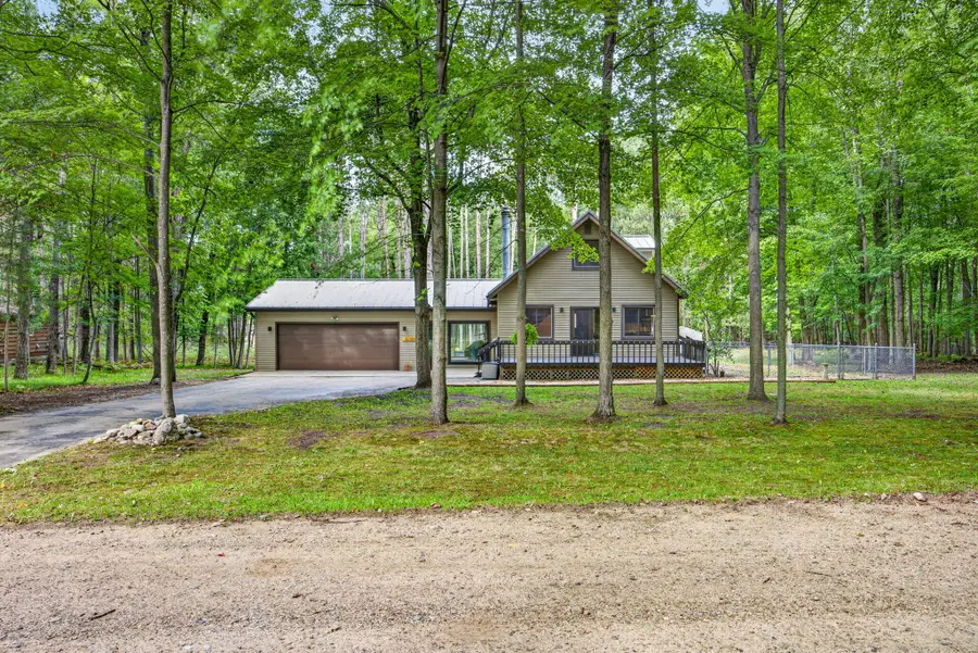 12336 Lone Wolf Drive, Canadian Lakes, MI 49346 - #2