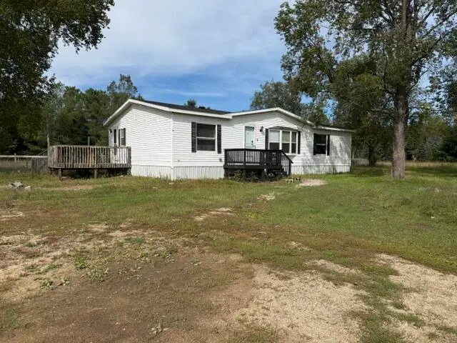 2906 S 33 Road, Cadillac, MI 49601 - #1