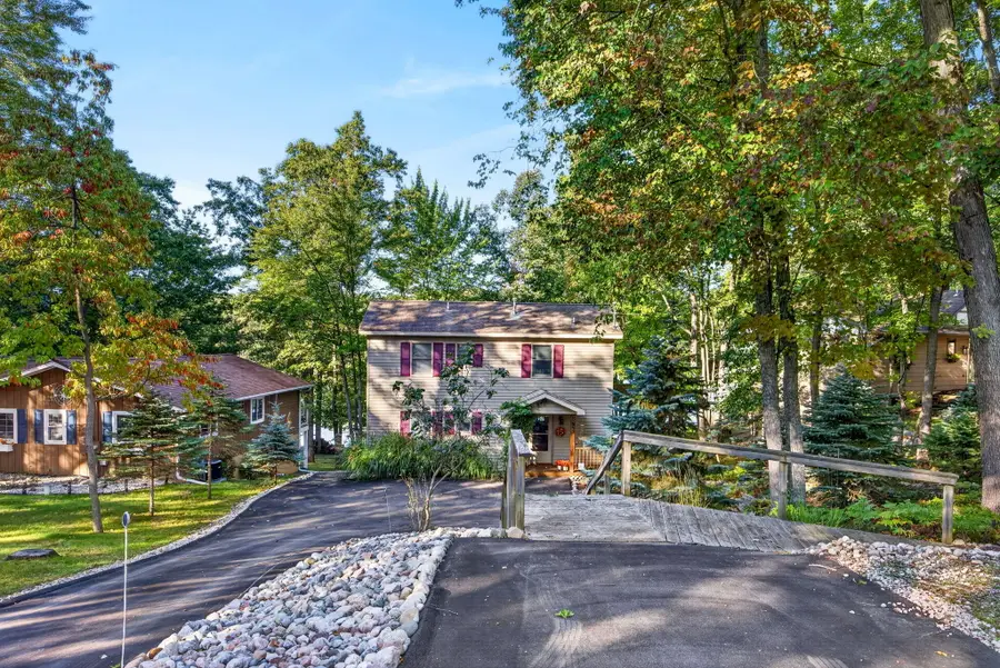 8665 N Island Drive Unit: #2, Canadian Lakes, MI 49346 - #3