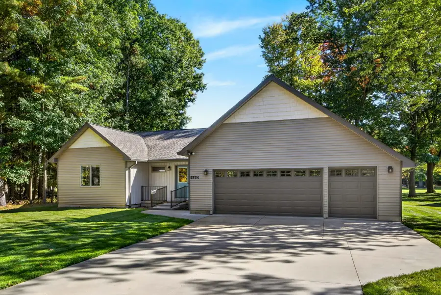 6784 Beechnut Court, Canadian Lakes, MI 49346 - #3