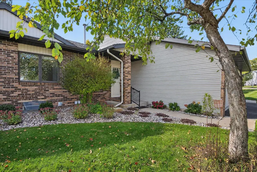 103 Heritage Place Unit: Unit 2, Reed City, MI 49677 - #2