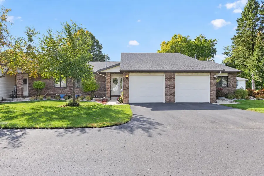 103 Heritage Place Unit: Unit 2, Reed City, MI 49677 - #3