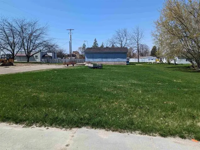 100 W Huron, Au Gres, MI 48703 - Image #2