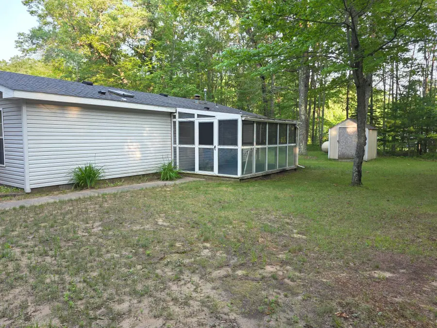 2560 S Yukon DR, Mikado, MI 48745 - Image #3